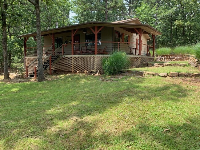 Building Photo - 31041 Dove Ln