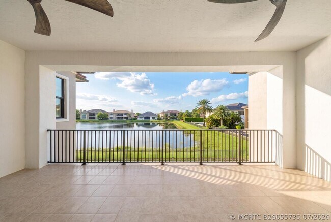 Building Photo - 9065 Watercrest Cir E