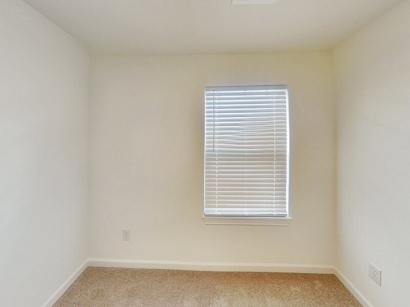 Building Photo - 8662 Hollander Dr