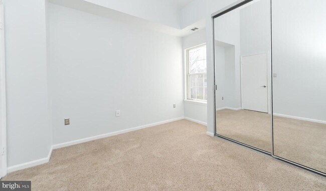 Building Photo - 2810 Yarling Ct