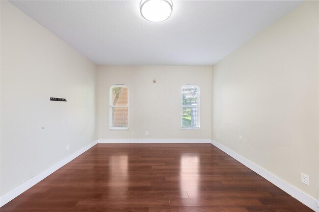 Building Photo - 1512 SW 106th Ave