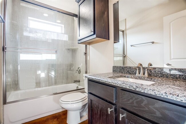 Building Photo - 4323 Dickason Ave