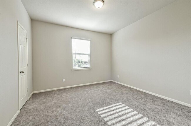 Building Photo - 3556 Terreno Vista Blvd