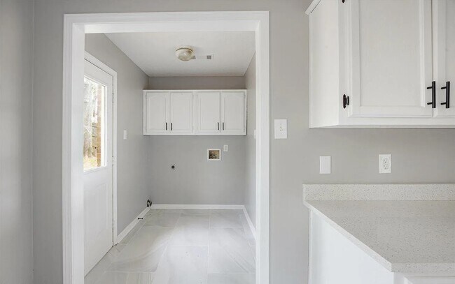 Building Photo - 4535 Dupree Rd