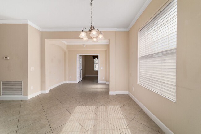 Building Photo - 6606 SW 91st Cir