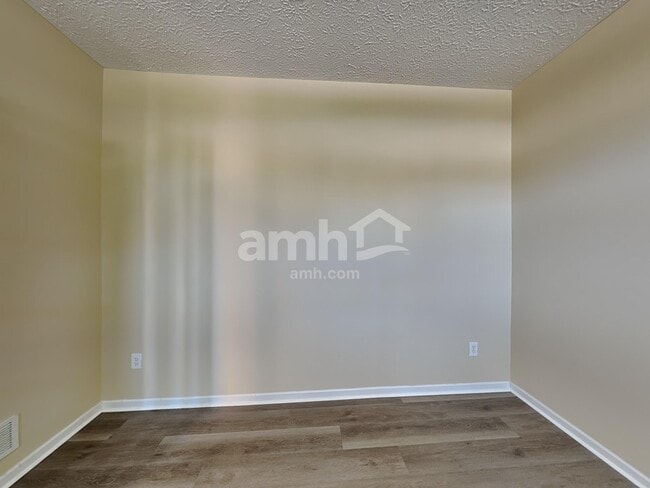 Building Photo - 46 Runkle Dr