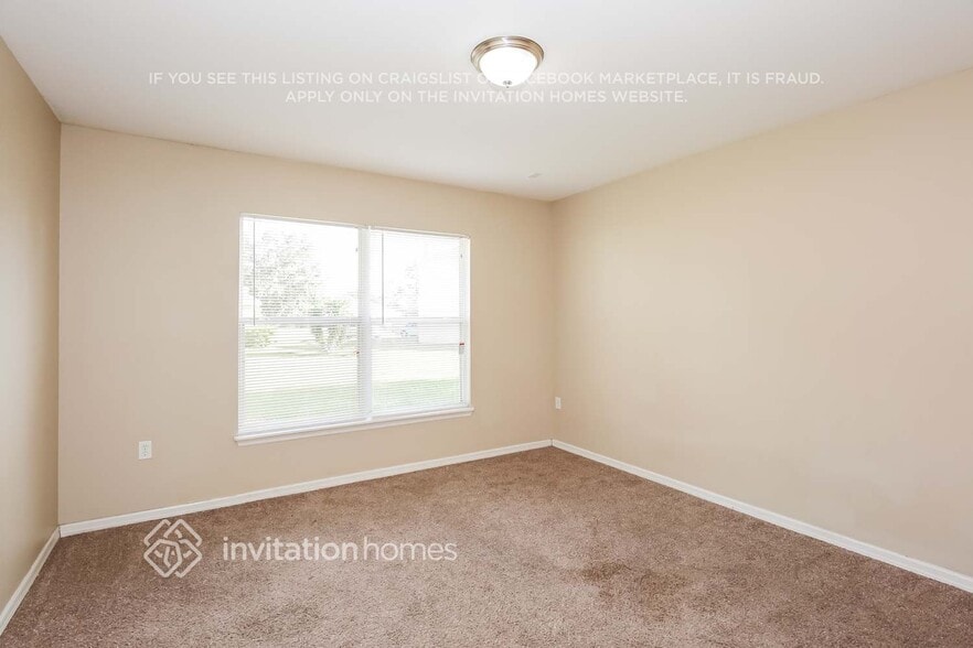 Building Photo - 530 Peace Dr