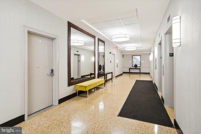 Building Photo - 10500 ROCKVILLE PIK
