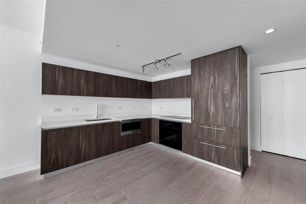 Building Photo - 3131 NE 7th Ave