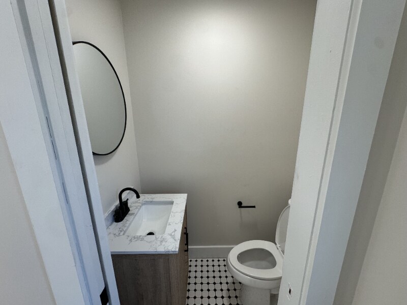 Building Photo - 19 Ringgold St