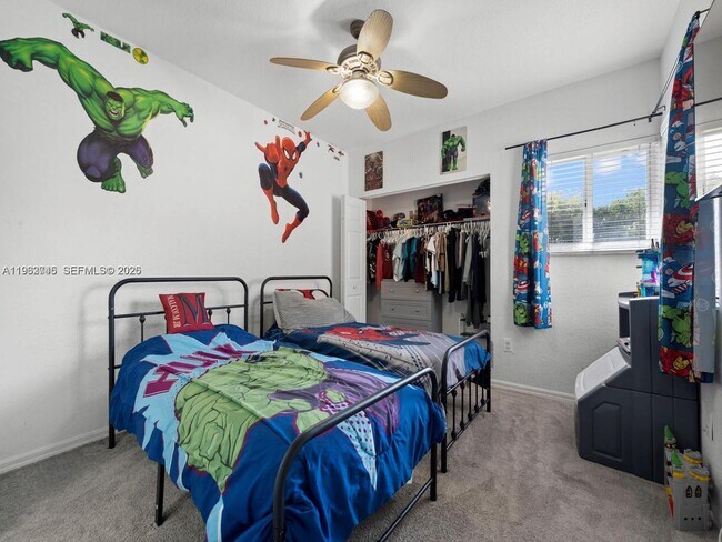 Building Photo - 2467 SE 19th St