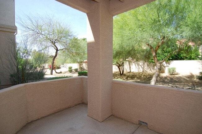 Building Photo - 11375 E Sahuaro Dr