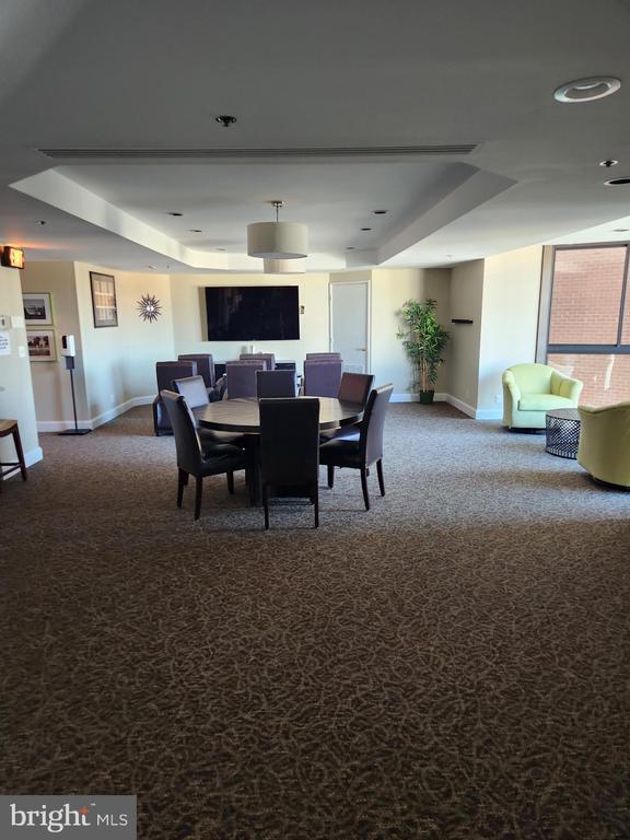 Building Photo - 900 N Stafford St