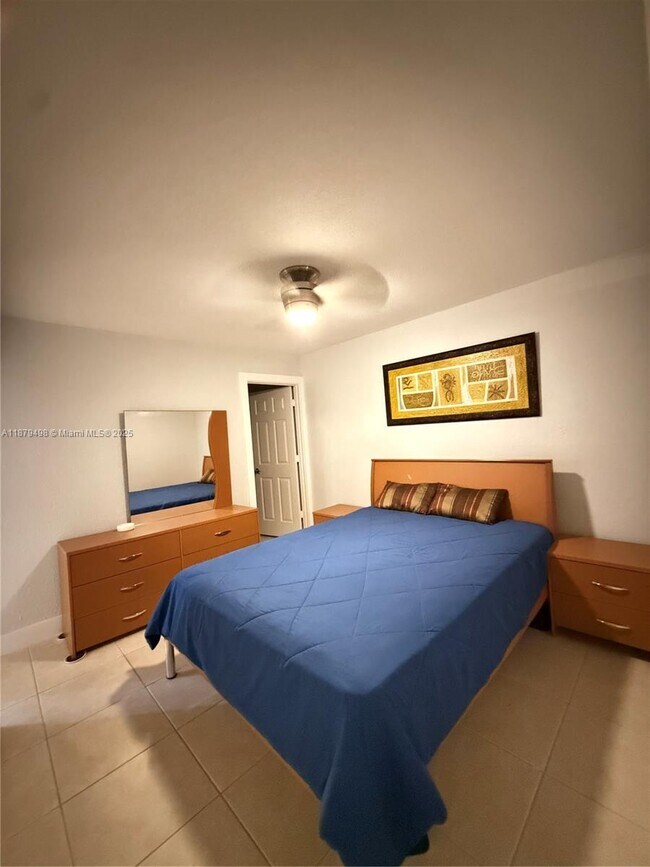 Building Photo - 1801 S Ocean Dr