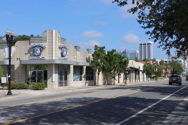 Building Photo - Charming 1/1 in Historic San Marco!