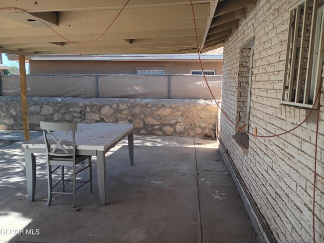 Building Photo - 8108 La Paloma Cir