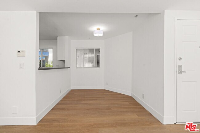 Building Photo - 16100 Sunset Blvd