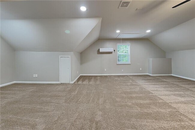 Building Photo - 2075 Pinella Dr