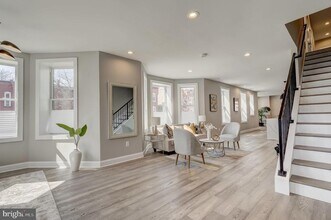 Building Photo - Stunning End-Rowhouse 4/Bedrooms, 4.5 Bath...