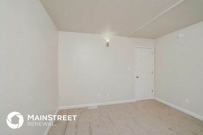 Building Photo - 2200 Green Alley