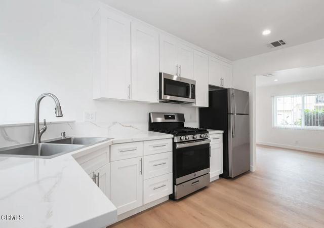 Building Photo - 268 E Providencia Ave