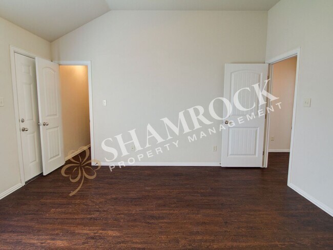 Building Photo - 3/2 Duplex off Hwy 84