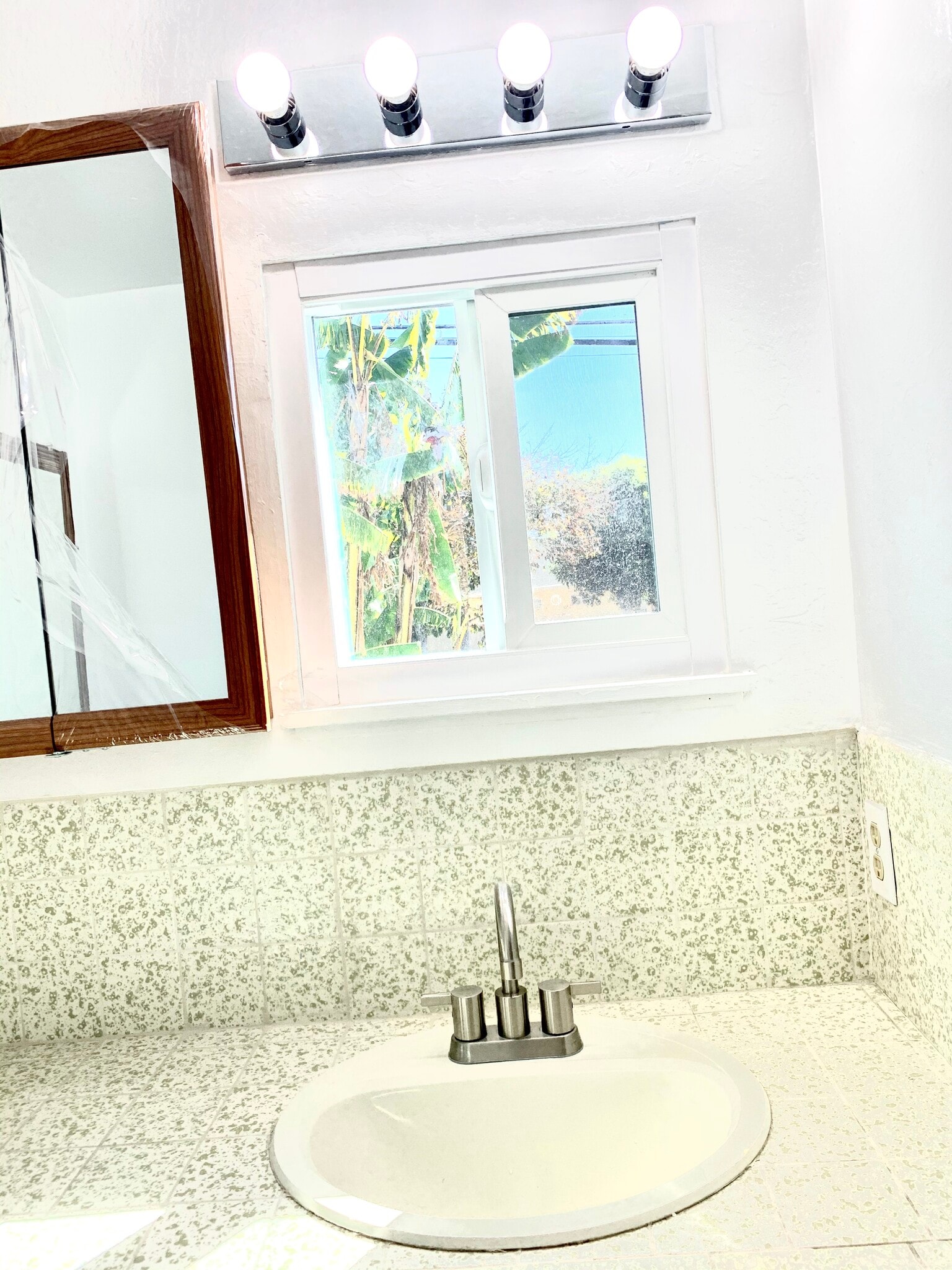 Building Photo - 6815 Moeser Ln