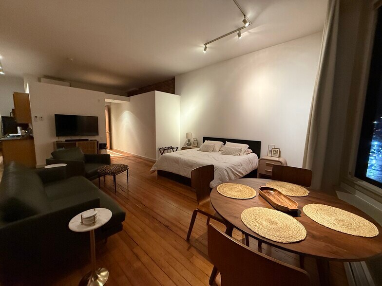 Building Photo - 93 Eddy St