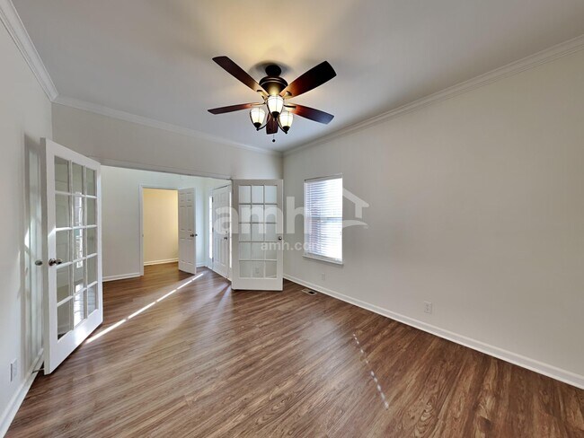 Building Photo - 1502 Halifax Dr