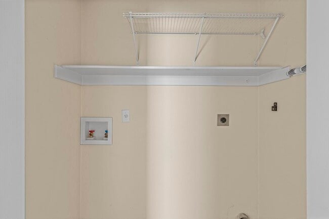 Building Photo - 5410 Marcella Ave