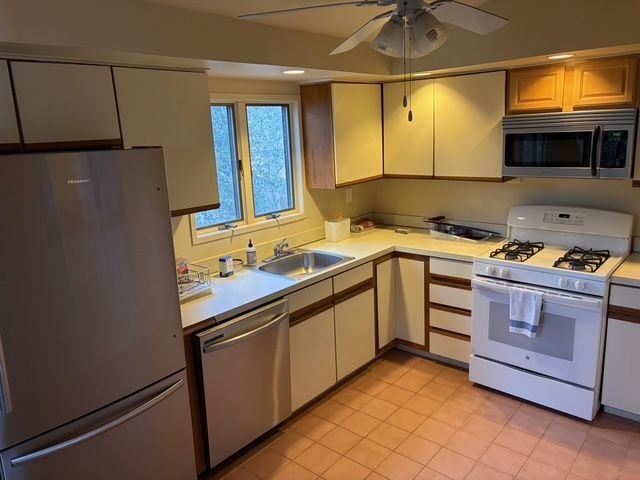 Building Photo - 6019 McCallum St