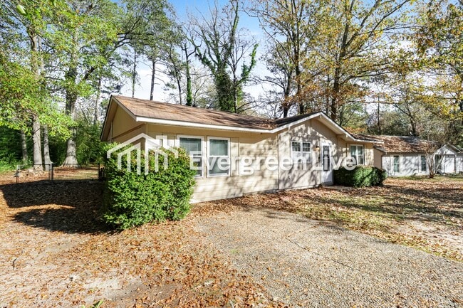 Building Photo - 923 Edgehill