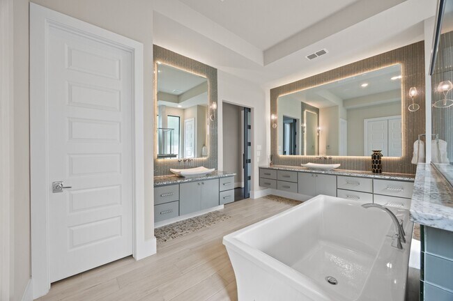 Building Photo - 27927 Indigo Ridge Dr