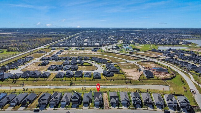 Building Photo - 27111 Blue Pool Dr