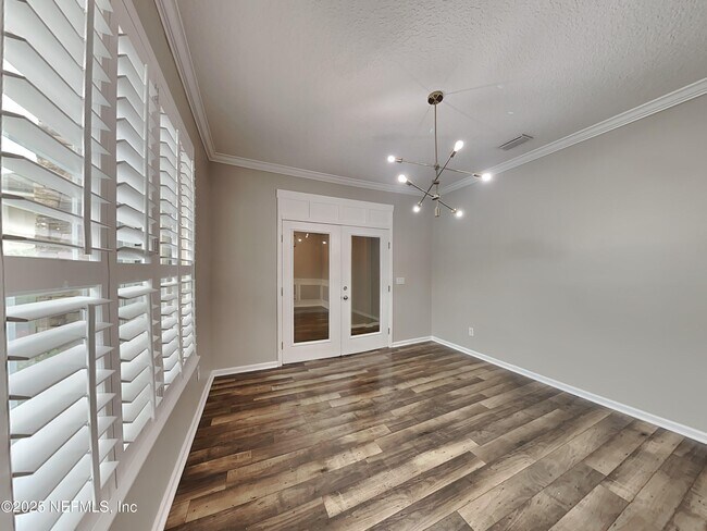 Building Photo - 440 Pine Eagle Dr