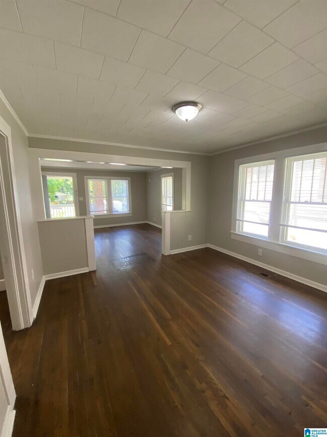Building Photo - 139 Elrie Blvd