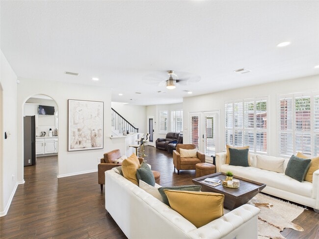 Building Photo - 5810 Parkdale Ct