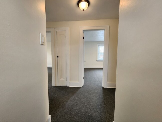 Building Photo - 3 Bedrooms 1 bath home for RENT!