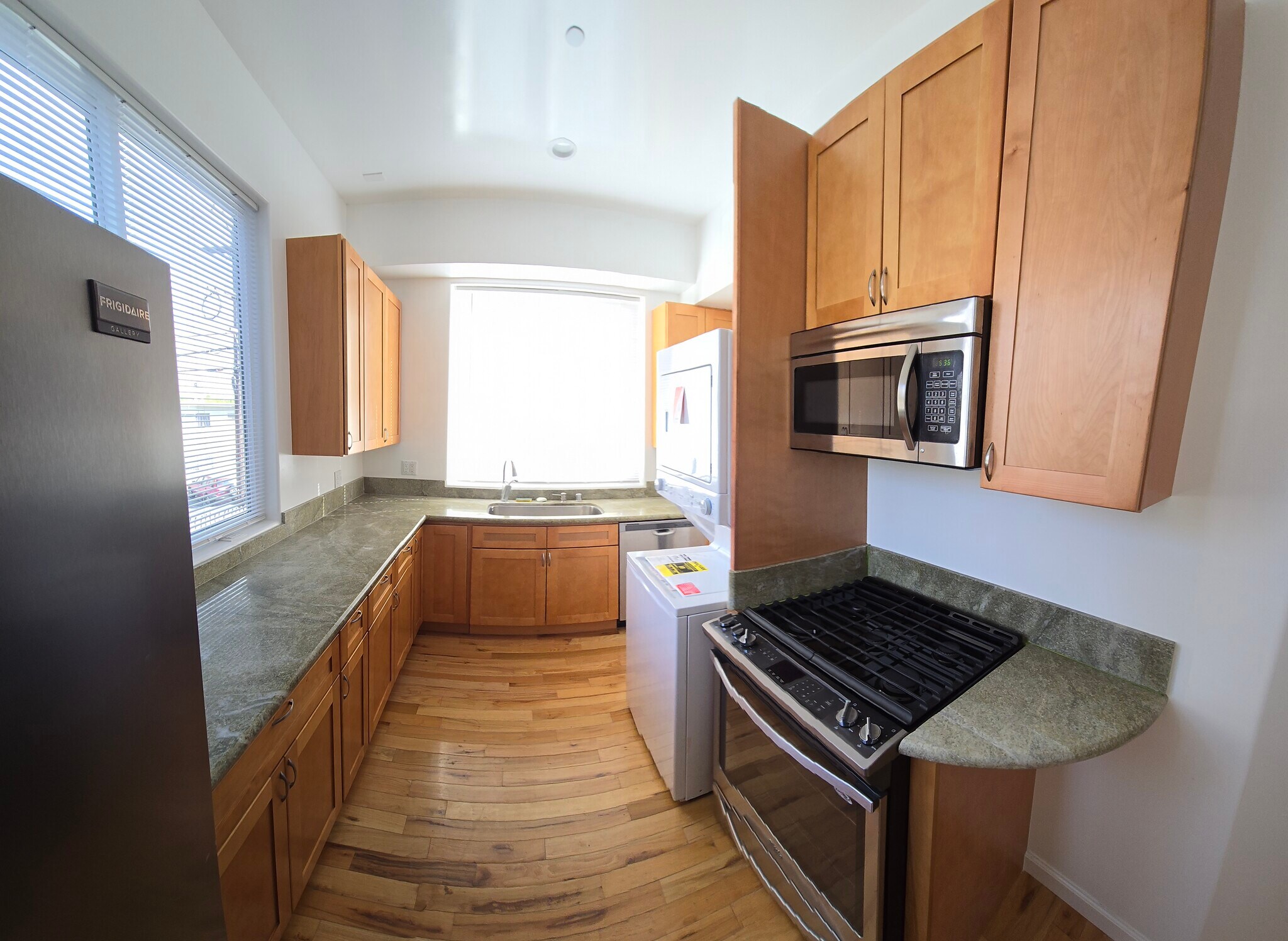 Building Photo - 4431 S Centinela Ave