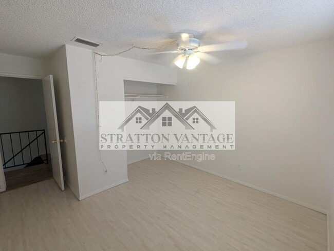 Building Photo - 545 W 16th Ave