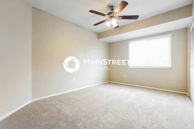Building Photo - 3 Bedroom Pet-Friendly Home in PORT CHARLOTTE, FL with Main Street Renewal