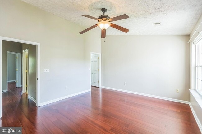 Building Photo - 4226 Lavender Ln