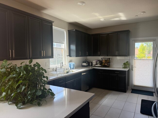 Building Photo - 1141 Veranda Wy