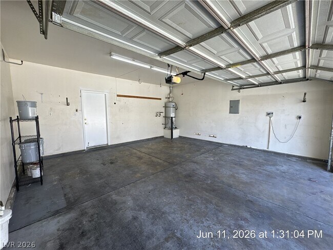Building Photo - 8465 Adams Valley St