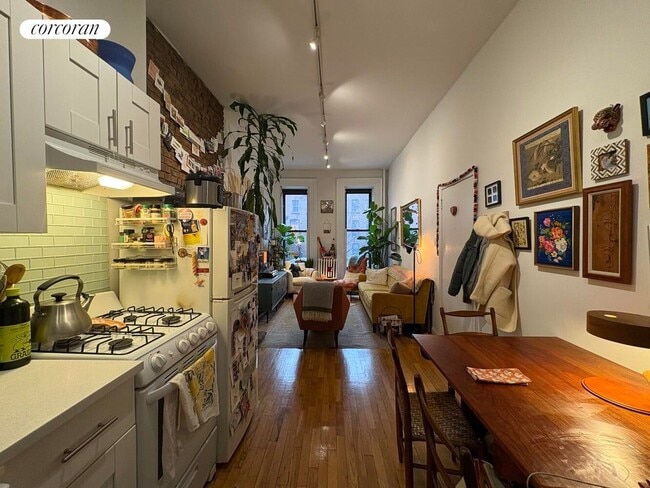 Building Photo - 31 Park Pl