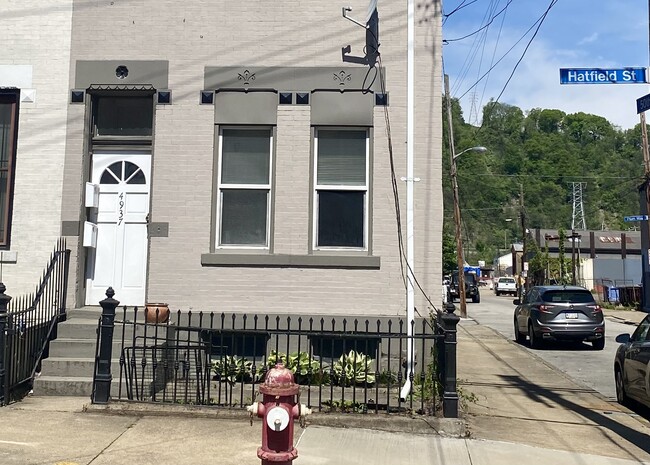 Building Photo - 4937 Hatfield St
