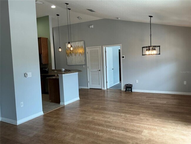 Building Photo - 7001 Interbay Blvd