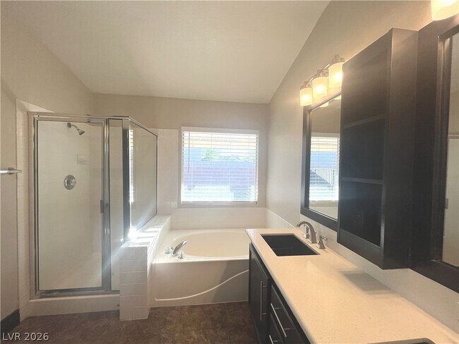 Building Photo - 1667 Tangerine Rose Dr