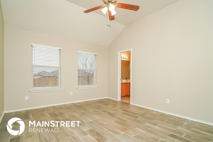 Building Photo - 1510 Brookleaf Dr