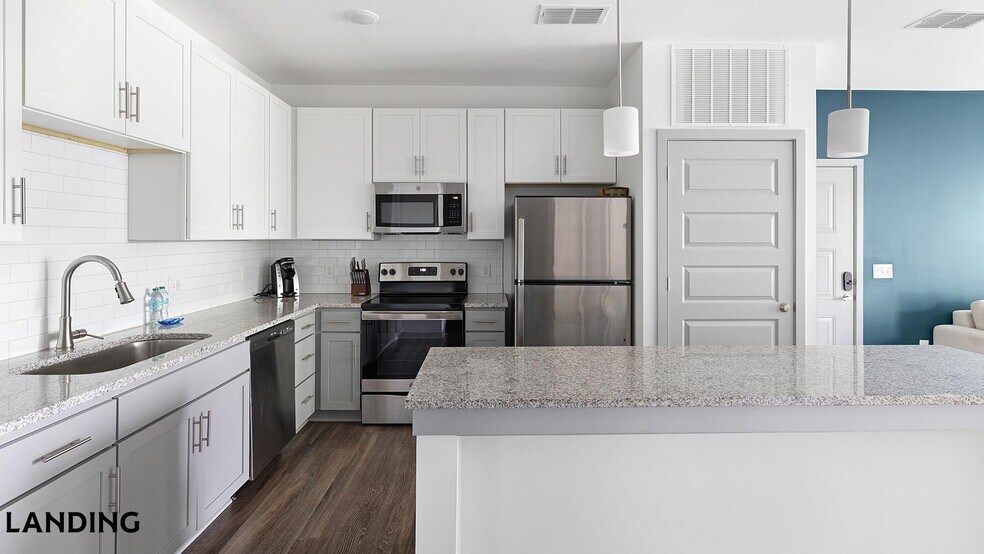 Building Photo - 100 Wildwood Ct